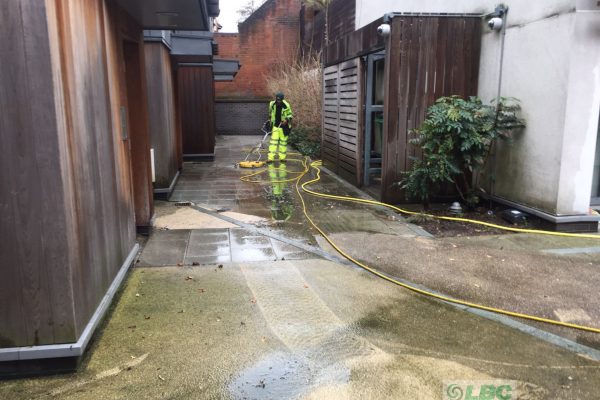 Best method of cleaning resin bonded driveway